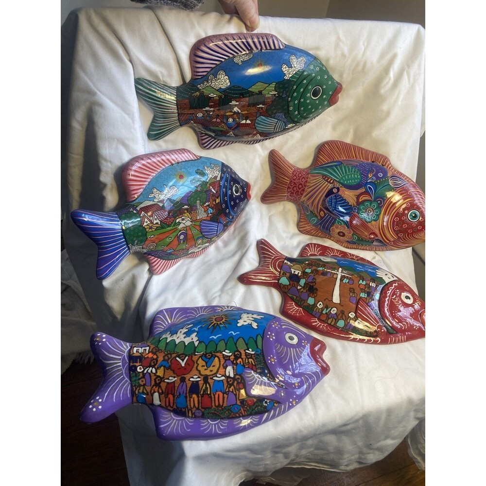 Mexican Folk Art alebrije Hand Painted Terracotta Fish Wall Art Set Of 5 Vintage
